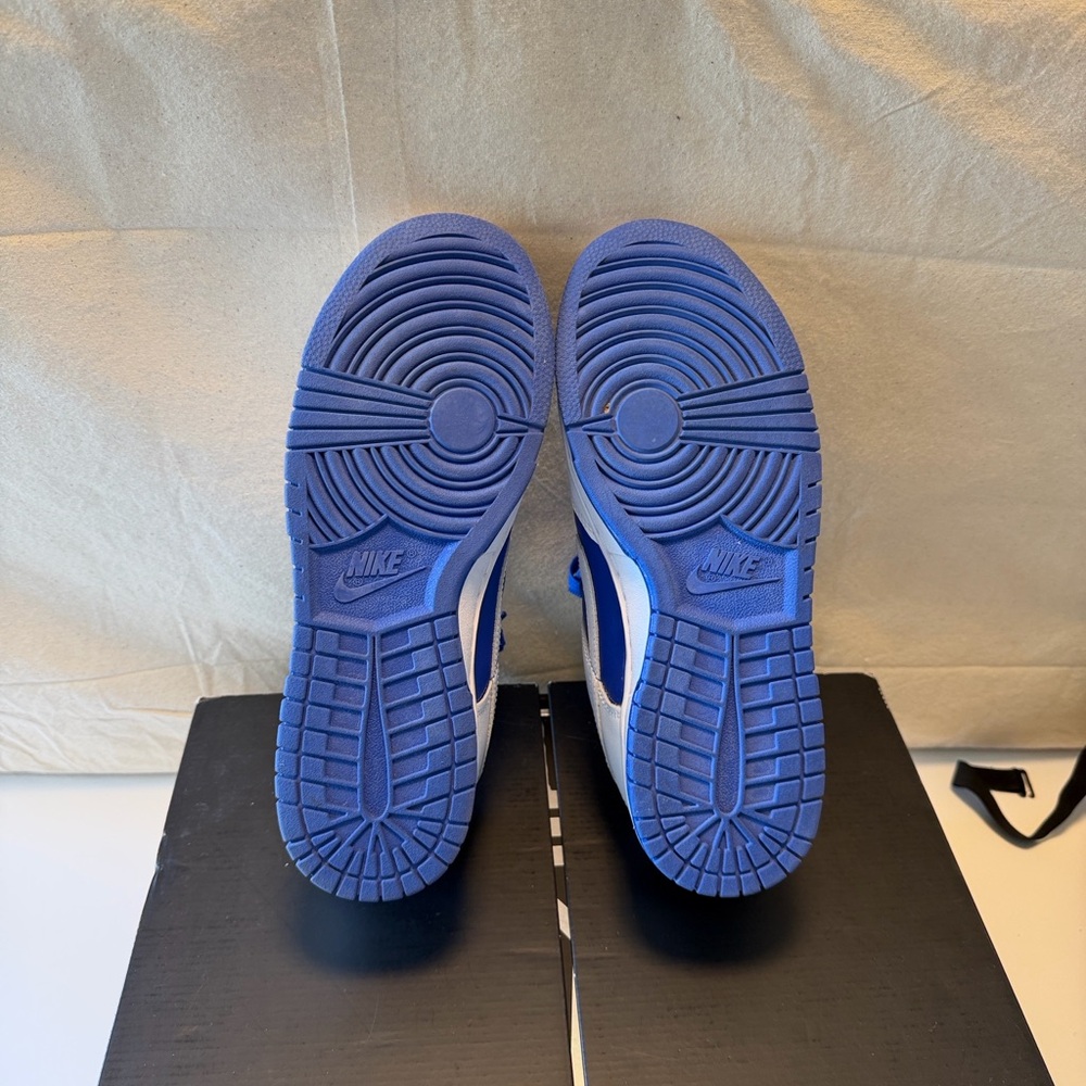 Nike Dunks - image 3